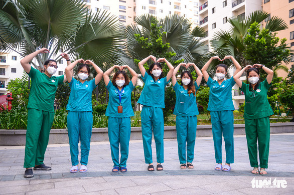 Y, bác sĩ tại Bệnh viện dã chiến số 6, TP Thủ Đức, TP.HCM - Ảnh: QUANG ĐỊNH