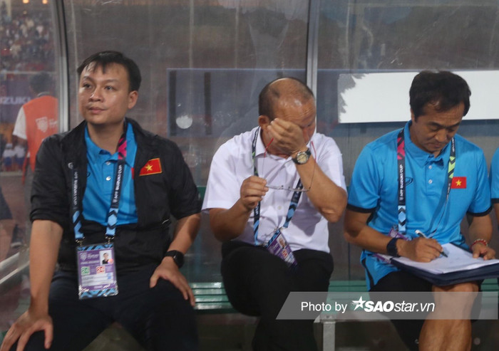 Ông Park đón hung tin là U23 Thái Lan sẽ không chấp tuổi, quyết đấu với U23 Việt Nam.
