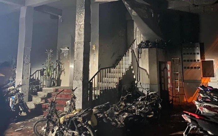 Cháy lớn căn nhà 7 tầng trong đêm tại Hà Nội khiến 6 người thương vong Ảnh 2