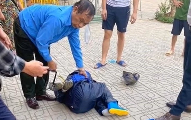 Clip: Người dân vây bắt đối tượng đổ xăng khắp sàn, doạ châm lửa cướp ngân hàng ở Thái Nguyên Ảnh 2