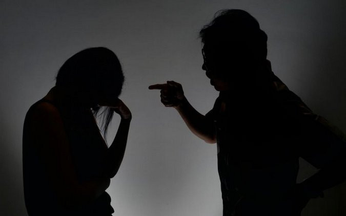 Bà hàng xóm bắt gặp sao nam Vbiz 'đi đường quyền' với bạn gái cũ trong quán bar? Ảnh 2