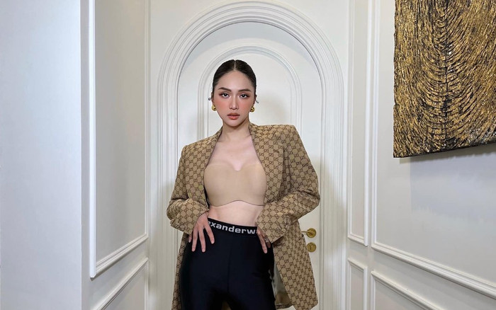 Vui trong chiến thắng, Hương Giang bị một nhân vật 'dằn mặt' giữa đêm Ảnh 2