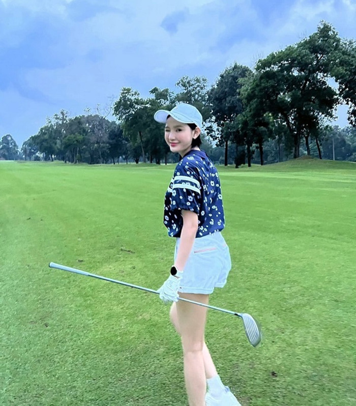 Vén bí mật 6 lợi ích khó tin mới hiểu vì sao Hiền Hồ chơi golf Ảnh 1