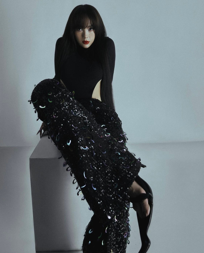 Minh Hằng biến hình thành 'yêu nữ', fan xoắn não suýt không nhận ra Ảnh 5