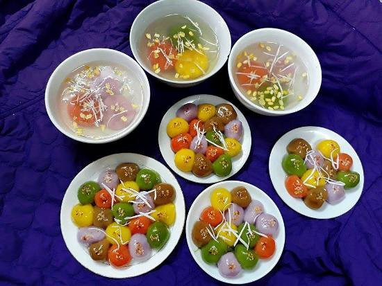 Những chiếc bánh trôi bánh chay được 'biến tấu' thêm sắc màu