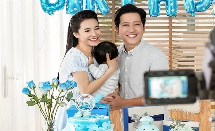 Sao Việt thường xuyên chia sẻ khoảnh khắc nhóc tỳ nhưng quyết không để lộ mặt Ảnh 3