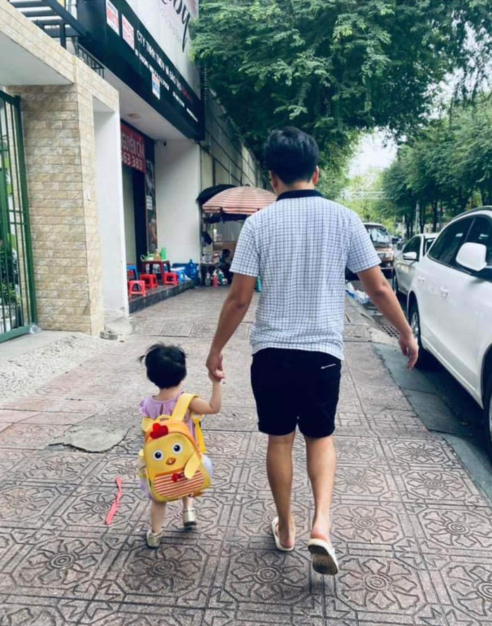 Sao Việt thường xuyên chia sẻ khoảnh khắc nhóc tỳ nhưng quyết không để lộ mặt Ảnh 4