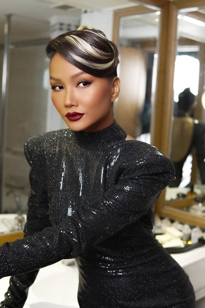 Đáp trả chê bai về outfit, H'Hen Niê xứng đáng là 'miss ứng xử' trong trong lòng fan Ảnh 7