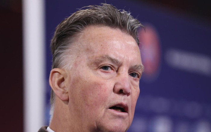 Cựu HLV MU & Barca chống chọi với bệnh ung thư Ảnh 2