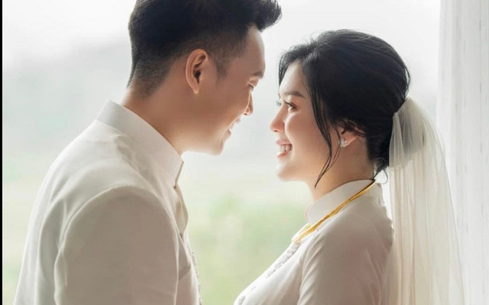 Hé lộ thời gian và địa điểm lễ cưới của trung vệ Thành Chung Ảnh 2