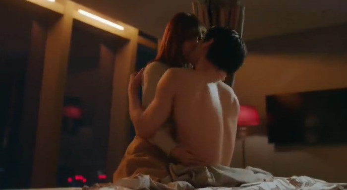 Hẹn Hò Chốn Công Sở tập 11: Kim Se Jeong và Ahn Hyo Seop 'lăn giường' táo bạo, ván đã đóng thuyền rồi! Ảnh 3