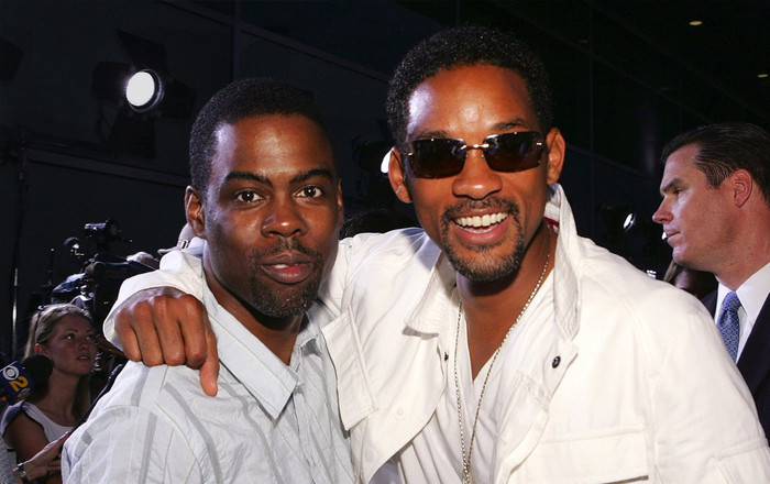 Sau cú tát 'trời giáng', Chris Rock không muốn Will Smith trả tượng vàng Ảnh 2
