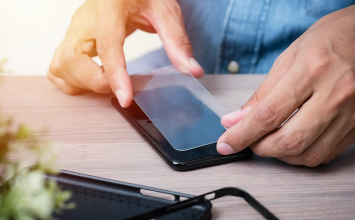 Smartphone có cần miếng dán bảo vệ màn hình? Ảnh 2