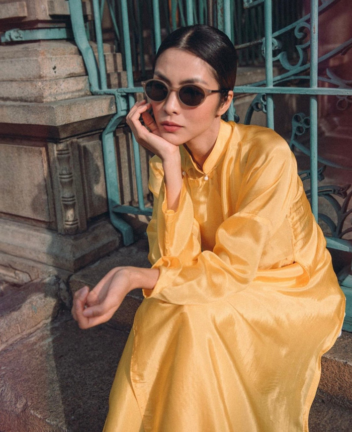 Vốn sở hữu nhan sắc sang trọng và cực bắt mắt nhưng Tăng Thanh Hà vẫn đặc biệt yêu thích mắt kính.