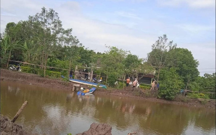 Cà Mau: Điều tra thảm án khiến 3 người trong một gia đình tử vong trên vũng máu Ảnh 2
