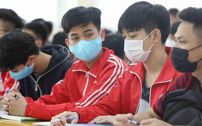Sinh viên nhiều trường Đại học tại Hà Nội quay trở lại giảng đường từ đầu tháng 4 Ảnh 2