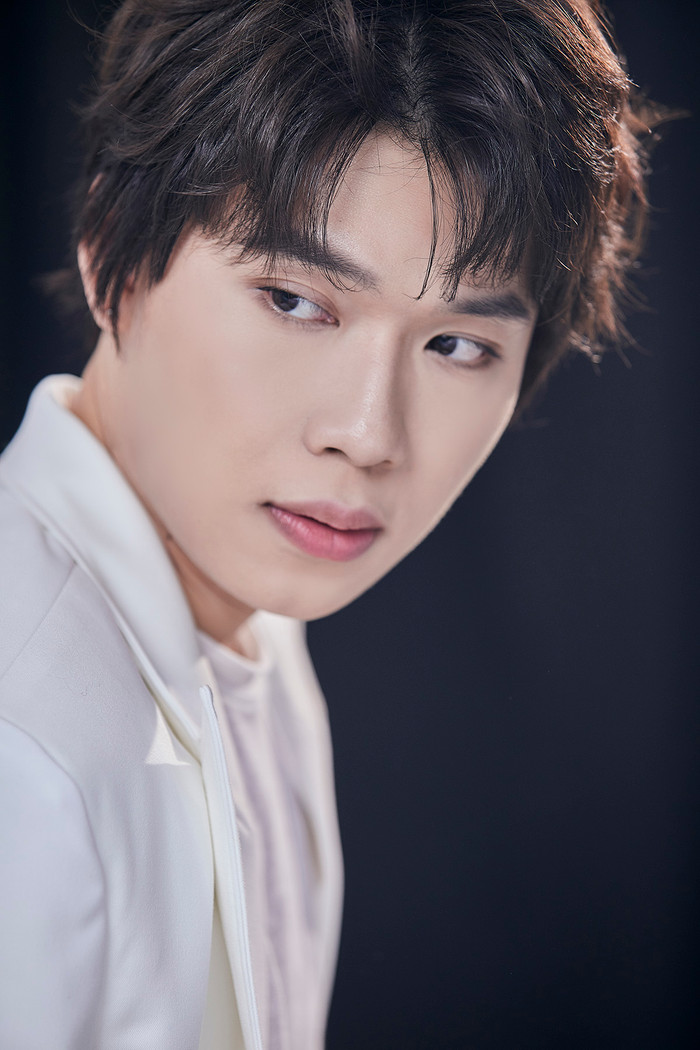 Nghệ sĩ hài ca hát và 2 thái cực đối lập Ảnh 4