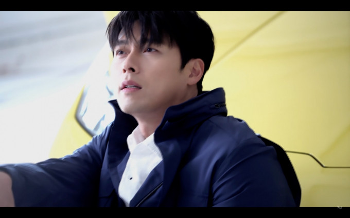 Hyun Bin trong buổi chụp ảnh cho tạp chí.