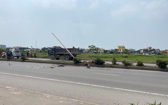 Vợ chồng nguyên Bí thư Tỉnh uỷ Ninh Bình gặp tai nạn giao thông qua đời Ảnh 2