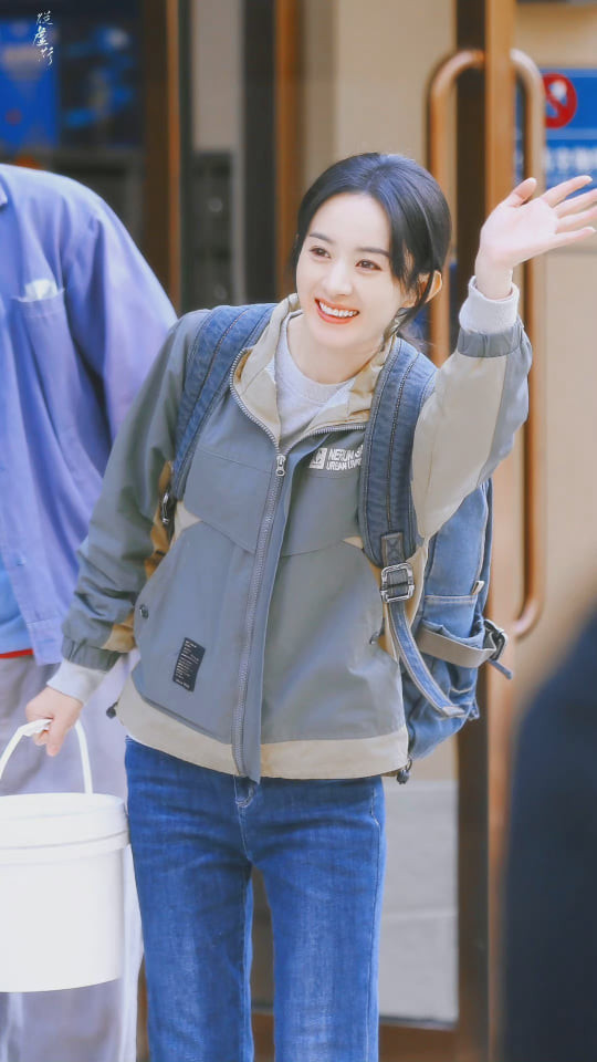 Triệu Lệ Dĩnh gây ấn tượng với vai diễn mới.