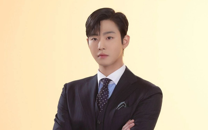 Hẹn Hò Chốn Công Sở: Ahn Hyo Seop dính tin đồn hẹn hò với gái lạ, động thái của Kim Se Jeong gây bất ngờ Ảnh 2