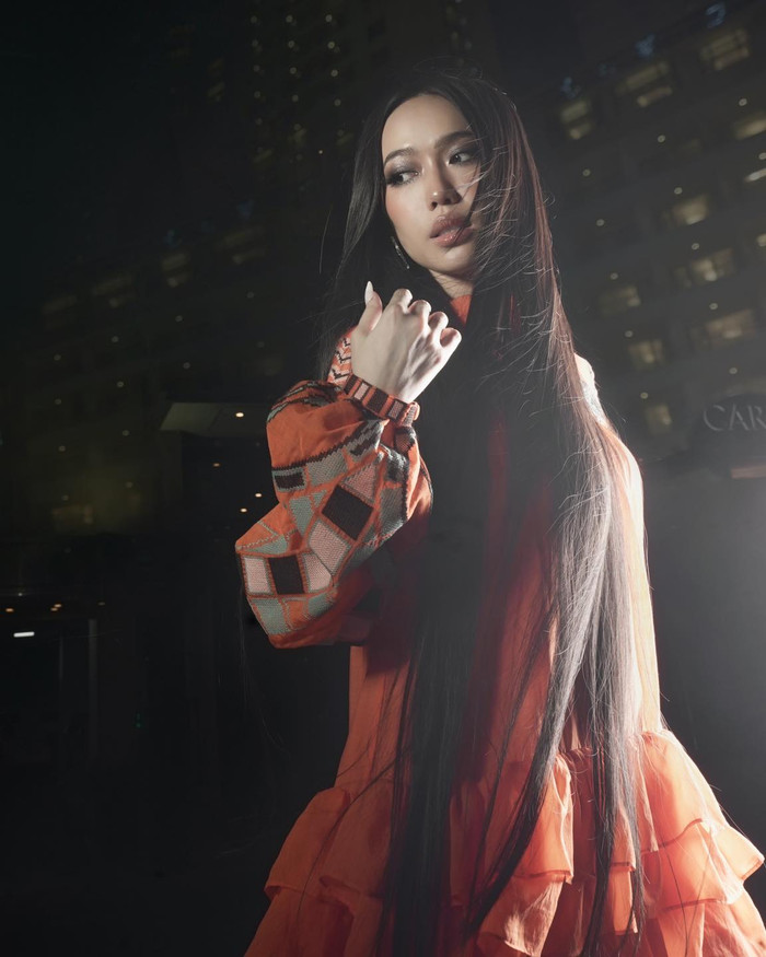 Diệu Nhi lên đồ chuẩn bị quay MV: Nhưng khoan, sao lại gây liên tưởng đến Bảo Thy thế này? Ảnh 8