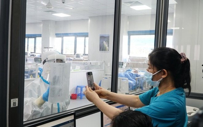 Tin COVID-19 chiều 6-4: Số mắc mới giảm 75%, số tử vong giảm thấp nhất từ tháng 8-2021 Ảnh 2