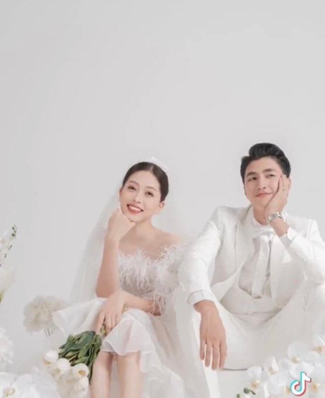 Phải chăng đôi trai tài gái sắc đình đám Vbiz này sắp về chung nhà.