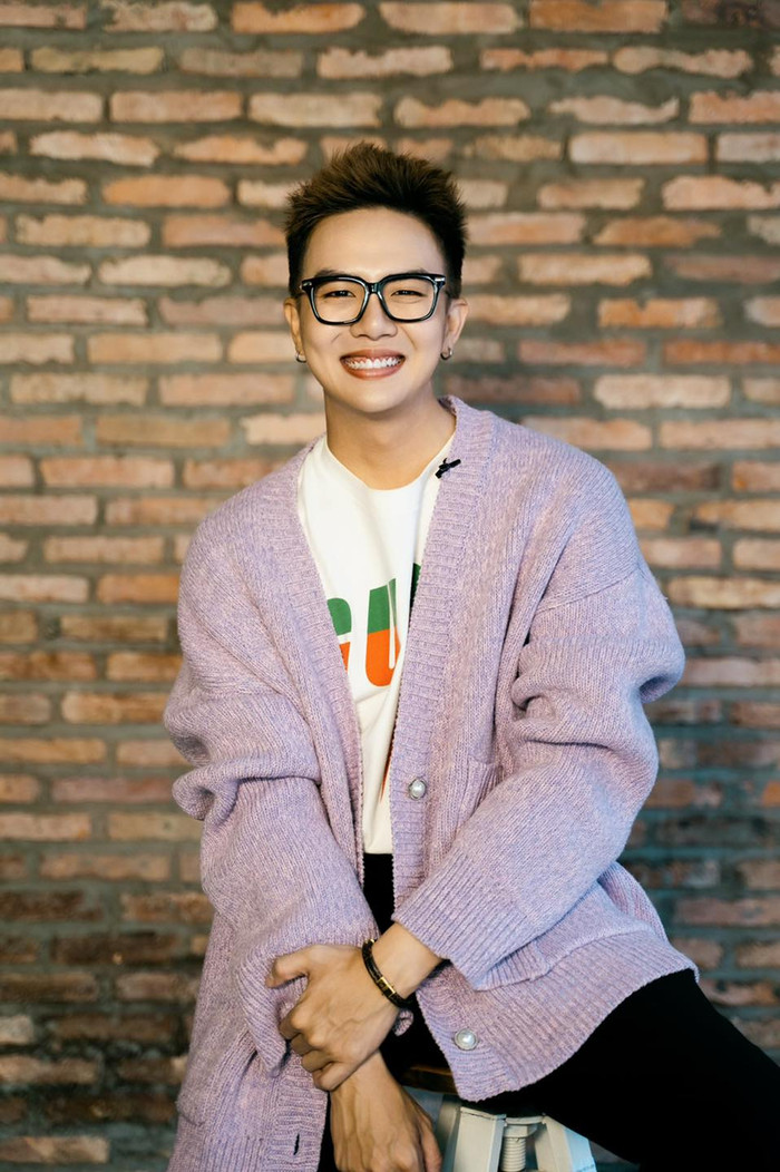 Nam diễn viên nổi tiếng nhờ thực lực diễn xuất và sự duyên dáng, nỗ lực từng ngày và nói không với chiêu trò. Anh chàng đã bỏ túi một số vai diễn ấn tượng ở các bộ phim như Nhất quỷ nhì ma, Lục lạc huyền bí, Những thiên thần áo trắng..