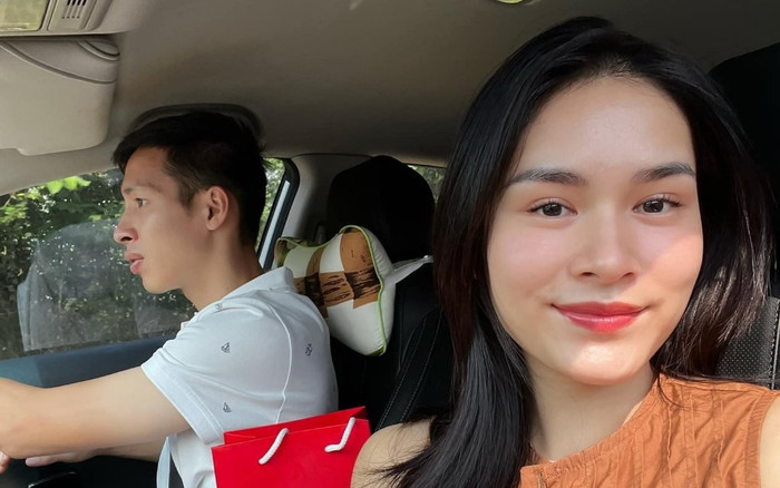 Bà xã Hùng Dũng khoe chồng mùi mẫn trên trang cá nhân, Văn Toàn lộ rõ vẻ 'ghen tỵ' Ảnh 2