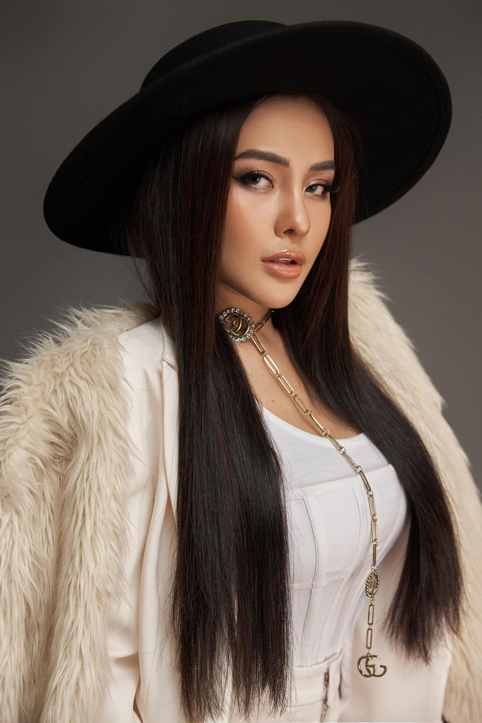 Ngân 98 tên thật là Võ Thị Ngọc Ngân, sinh năm 1998