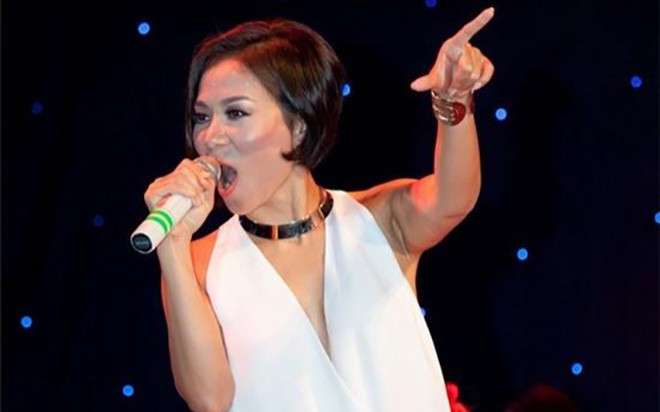 Mỹ nhân Việt và những lần để lộ vùng nách thâm đen, mỡ thừa đáng quên Ảnh 2