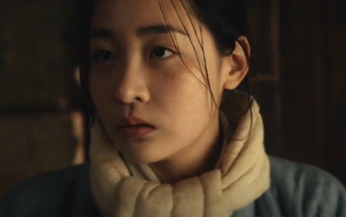 Pachinko: Tình cũ Lee Min Ho rơi nước mắt khi về nhà chồng Ảnh 8