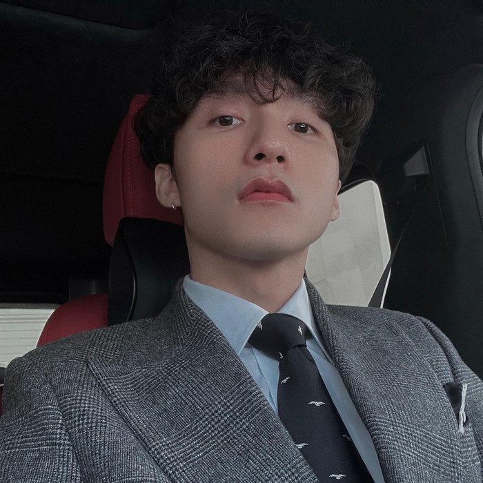 Hiện tại Sơn Tùng vẫn hoàn toàn im lặng trước loạt động thái khó hiểu trên trang cá nhân