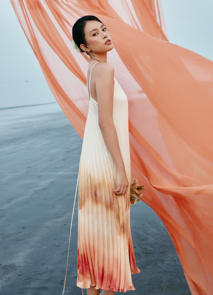 Hoa hậu Tiểu Vy 'đẹp muôn đời đẹp' thả dáng trước biển, ai mà không u mê với nhan sắc này? Ảnh 6