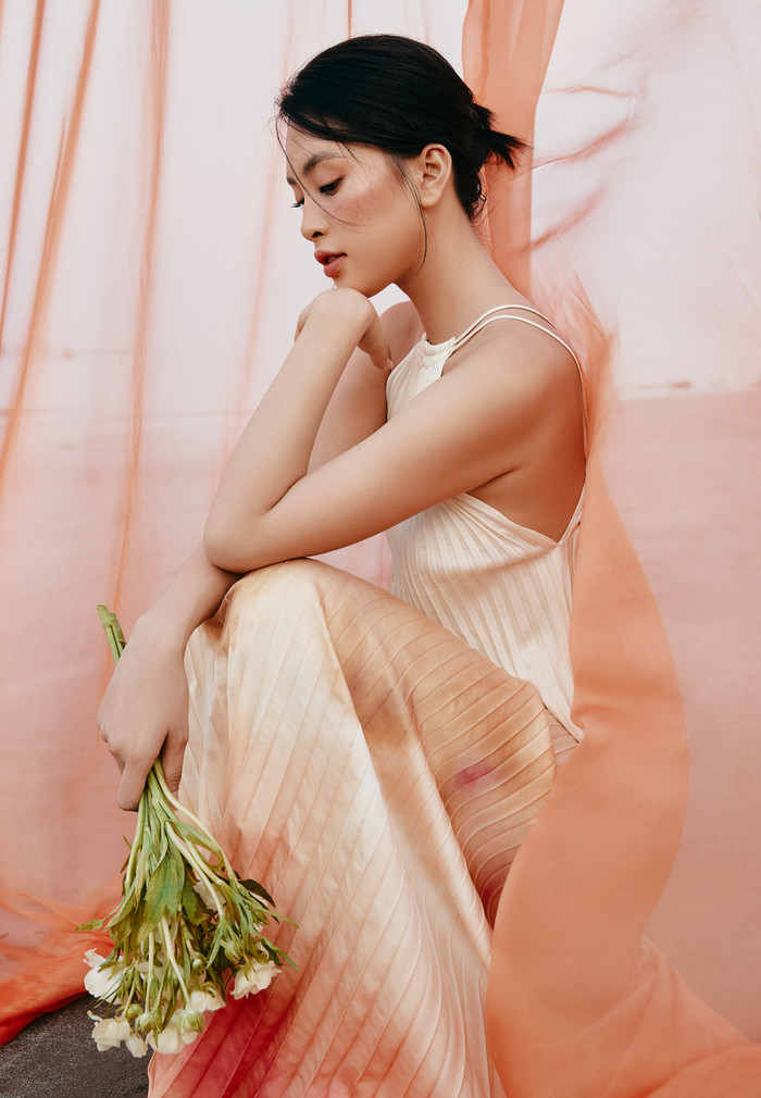 Hoa hậu Tiểu Vy 'đẹp muôn đời đẹp' thả dáng trước biển, ai mà không u mê với nhan sắc này? Ảnh 7