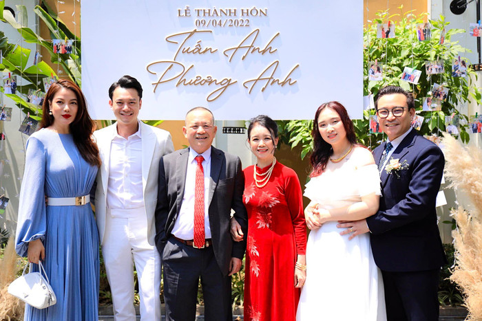 Hình ảnh Anh Dũng và Trương Ngọc Ánh xuất hiện trong lễ thành hôn của anh trai nam diễn viên