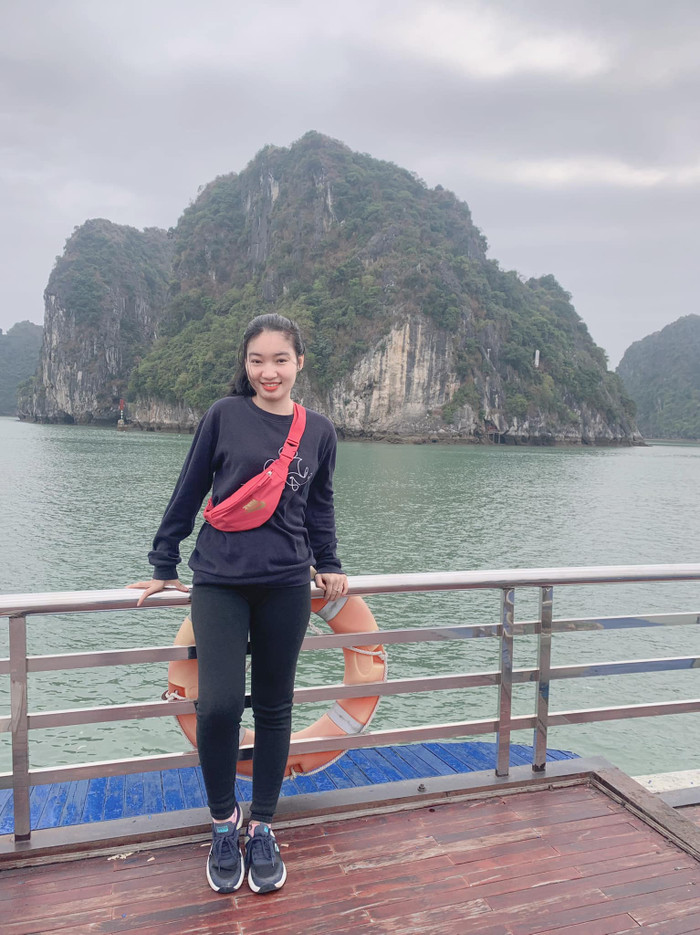 Được biết vợ Tiết Cương tên là Ngọc Thưởng, đang sinh sống và làm việc chủ yếu ở TP Cần Thơ.