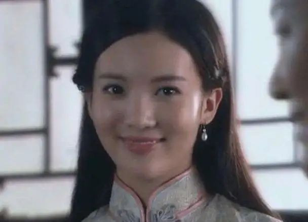 Sao Hoa ngữ giảm cân quá đà: La Vân Hi chỉ còn 'da bọc xương', Cúc Tịnh Y lộ khuôn mặt biến dạng Ảnh 10