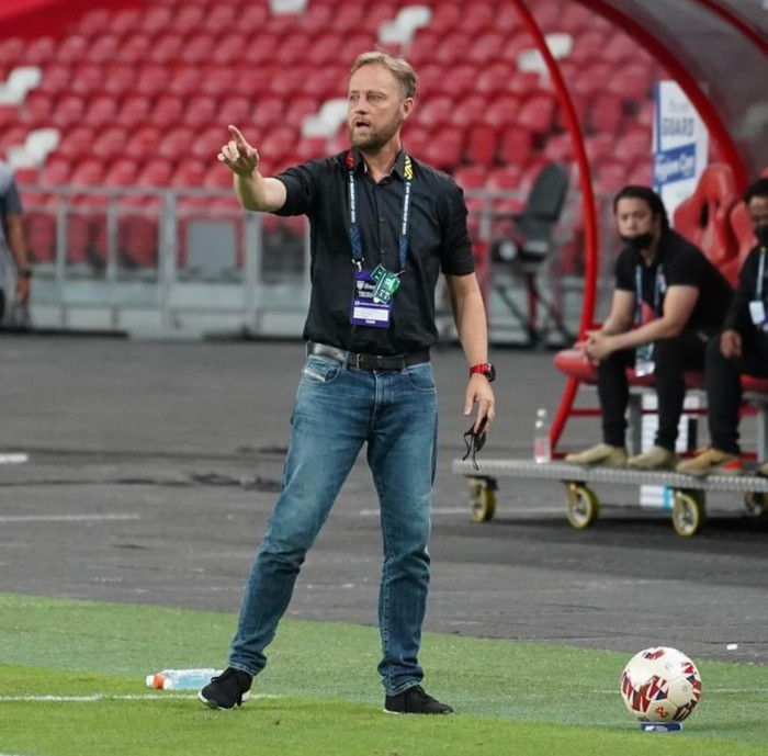 Thái Lan bất ngờ “quay xe” khi để HLV Polking dẫn U23 tranh HCV SEA Games 31 với U23 Việt Nam.