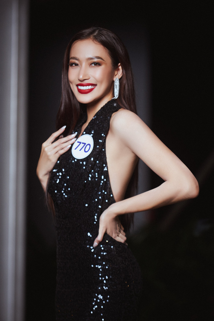 Phan Ngọc Ngân được biết đến với cái tên Phan Ngân, cô nàng từng tham gia The Face. Cô nàng sở hữu gương mặt đẹp, nụ cười tươi sáng. Tại vòng sơ tuyển MUV miền Bắc, cô nàng để lại dấu khó quên với visual sáng sân khấu.