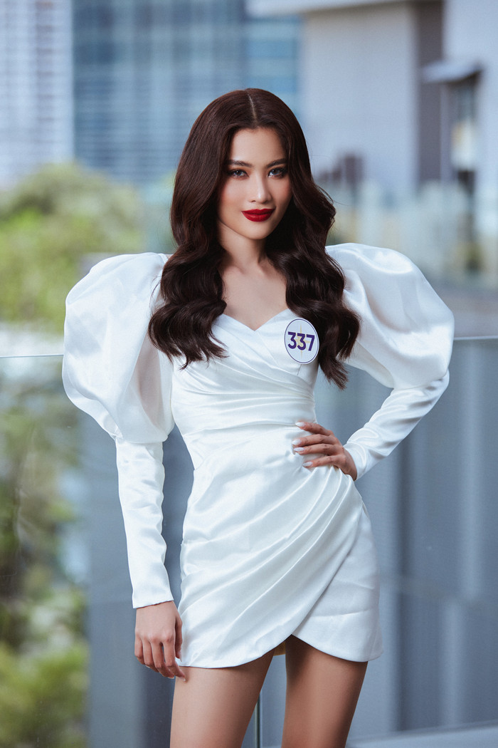 Nguyễn Thị Lệ Nam là gương mặt gây chú ý mạnh kể từ khi đăng ký vòng sơ tuyển. Người đẹp đến từ Tiền Giang và đã đạt một số thành tích đáng kế khi tham gia các chương trình truyền hình. Cô nàng đã sớm tạo được thương hiệu trong lòng khán giả về hình ảnh một người đẹp có tính cách hơi nhí nhố và vui vẻ. Lệ Nam cũng xuất sắc chiến thắng cuộc thi Ảnh Online Miss Universe 2022. 