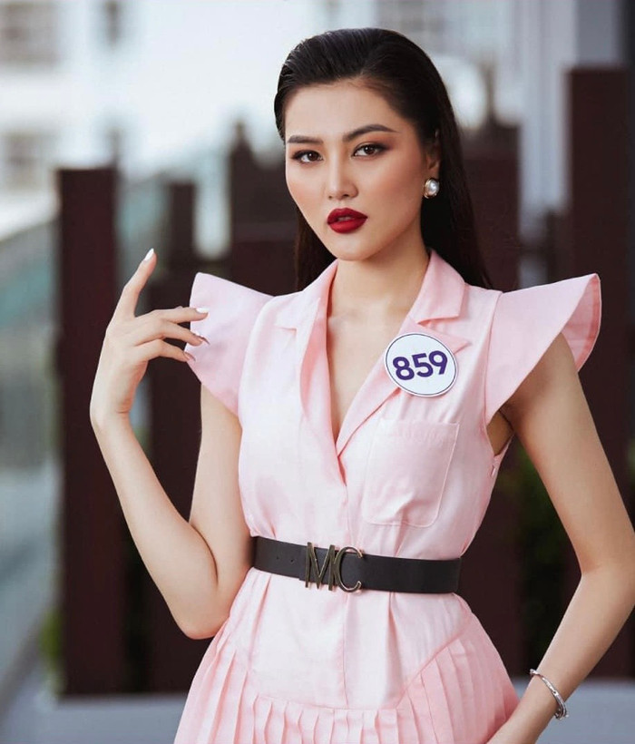 SBD 859 - Nguyễn Thu Hằng.