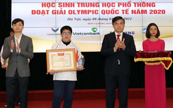 Học sinh trường chuyên có thể học trước đại học Ảnh 2