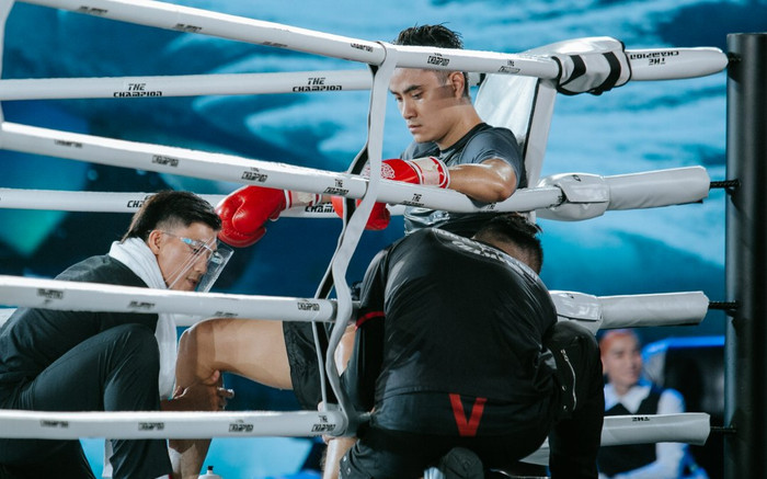 Nhà vô địch SEA Games Vũ Thành An nói gì sau khi hạ 'hotboy cầu lông' Phạm Hồng Nam trên sàn boxing Ảnh 2