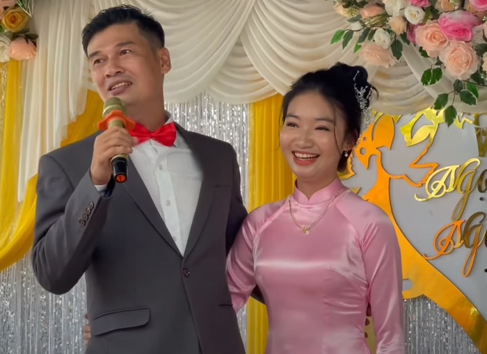 Muôn kiểu tổ chức đám cưới sao Việt: Người chi tiền tỷ làm 'tiệc cổ tích', người giản dị rước dâu bằng đò Ảnh 3