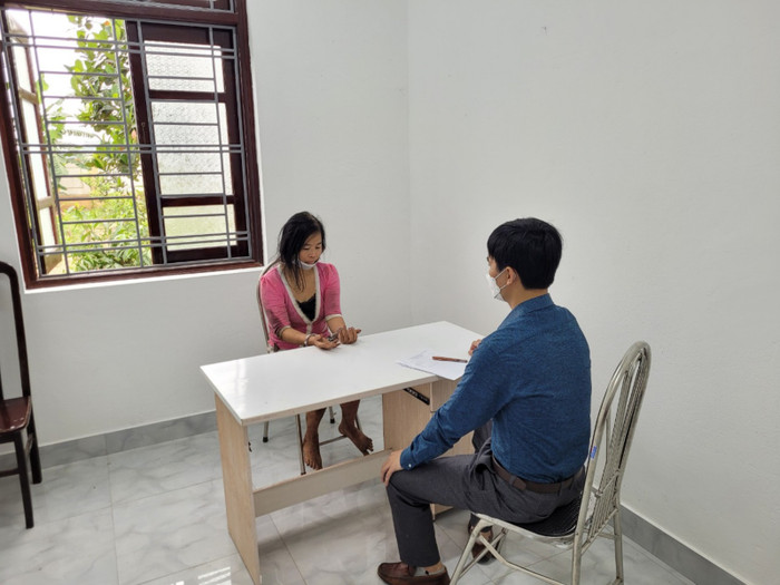 Nghi phạm Hà tại cơ quan công an.