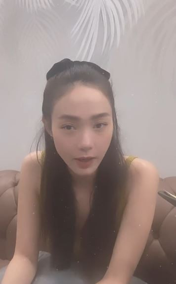 Hình ảnh của Minh Hằng tại livestream mới nhất