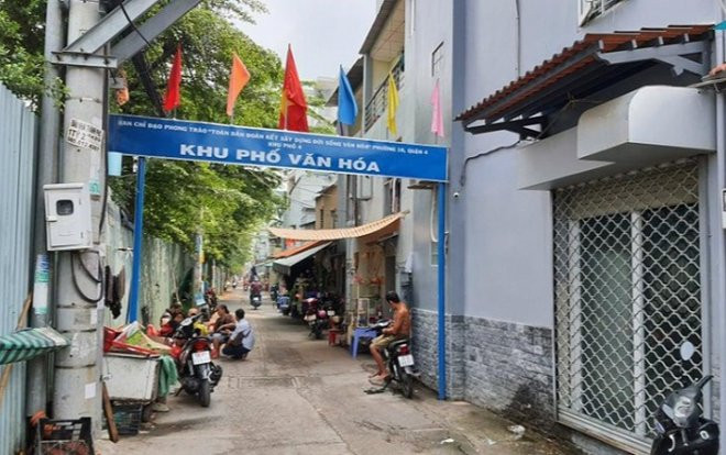 Bạn gái kéo theo người thân đến nhà người yêu cũ đòi nợ, chém 3 người bị thương Ảnh 2