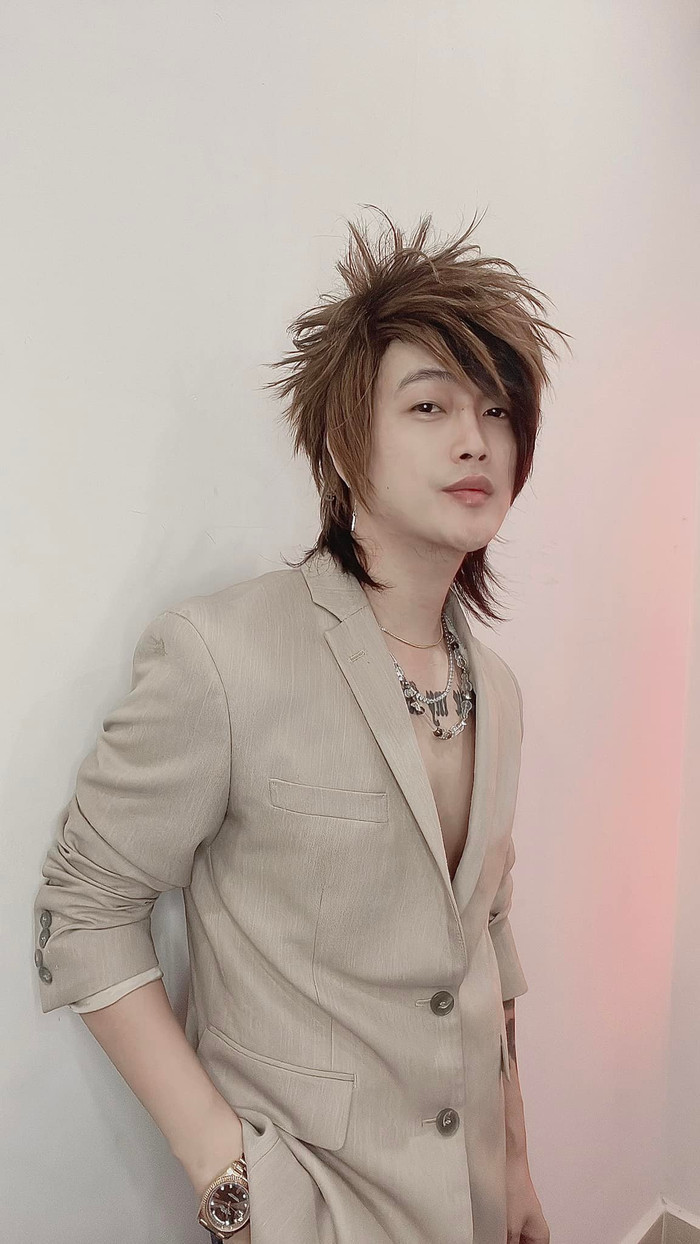 Loạt sao Việt bắt trend 'đào mộ' quá khứ, nể nhất là quả đầu đình đám một thời của TiTi (HKT) Ảnh 6